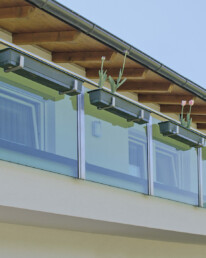glasgelaender edelstahl balkon salzburg