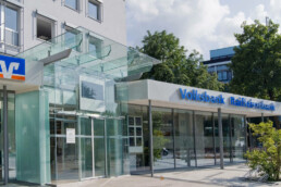 Eingangsportal Referenzen Bank Bad Reichenhall