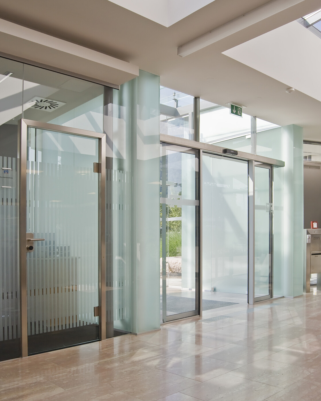 Automatische Schiebetuer Bank Glasbau